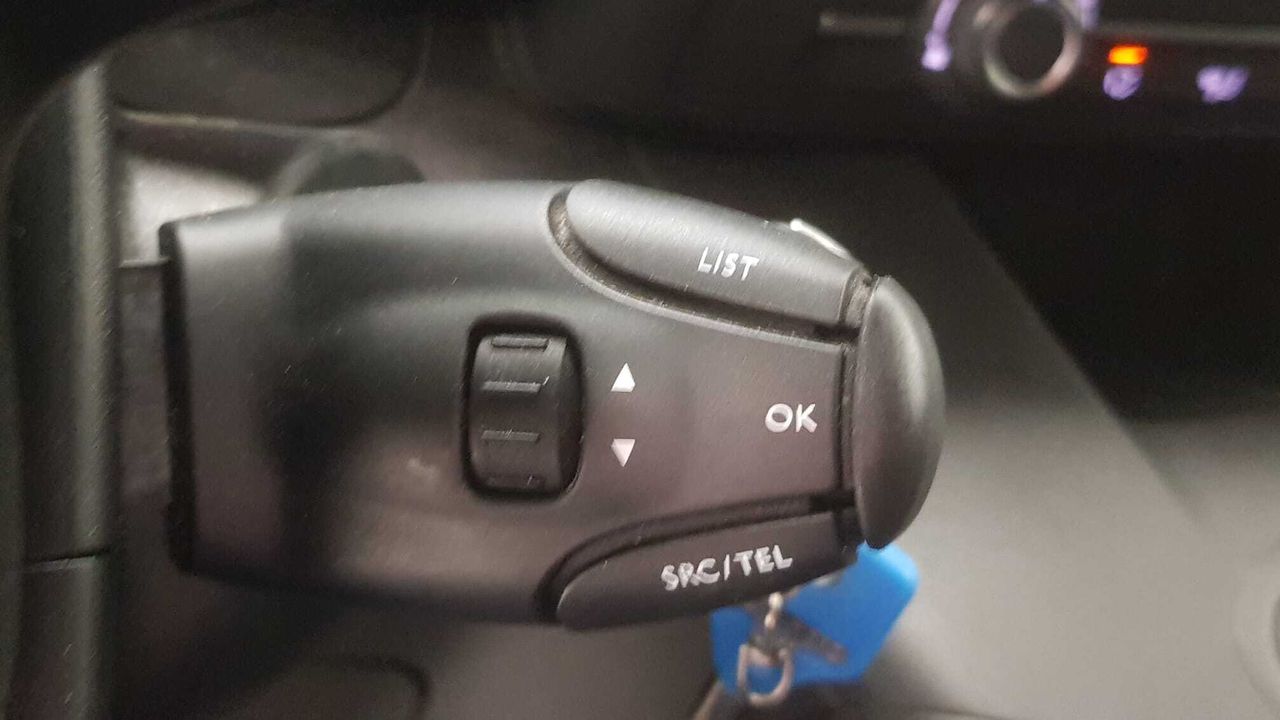 Citroën Berlingo BLUE HDI 74 KW 100 CV  - Foto 2