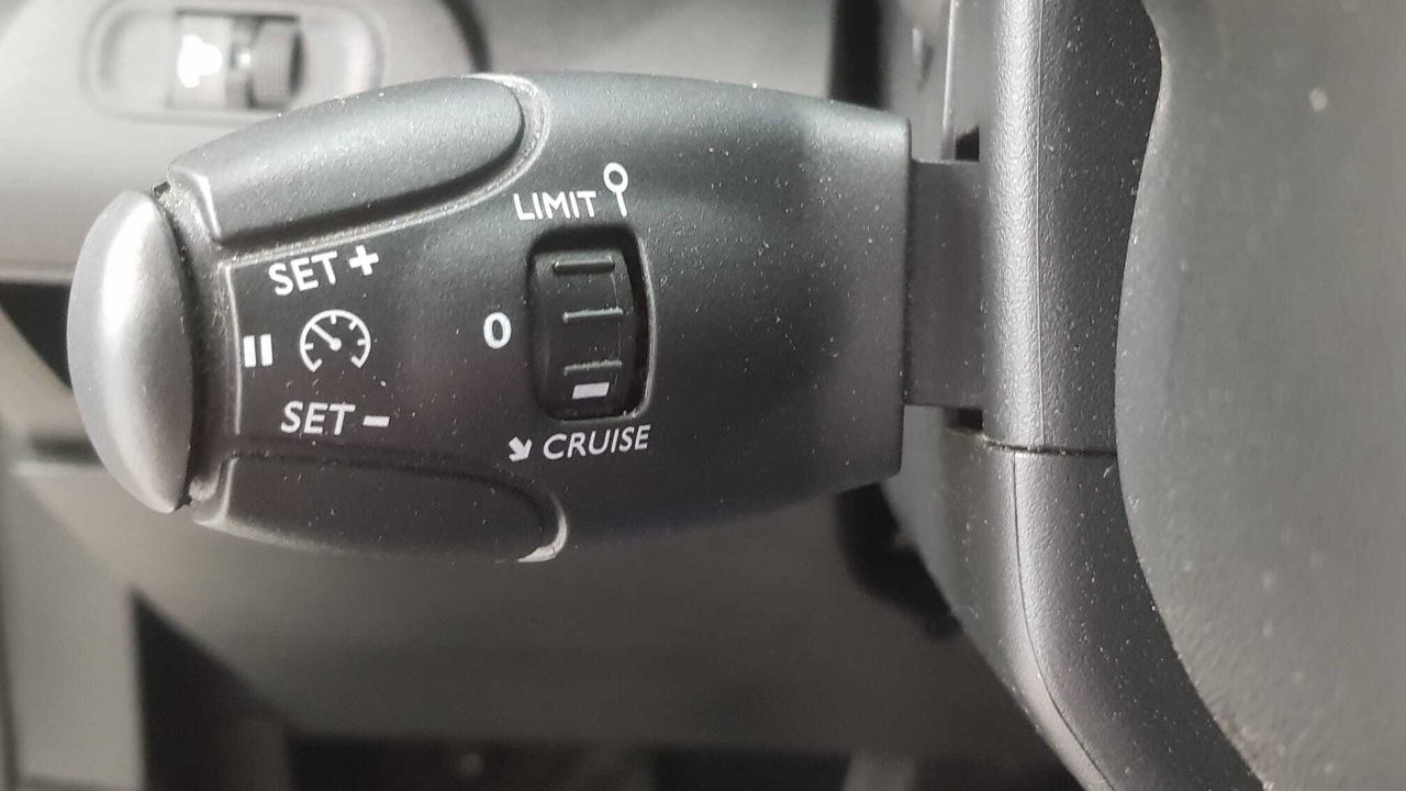 Citroën Berlingo BLUE HDI 74 KW 100 CV  - Foto 2