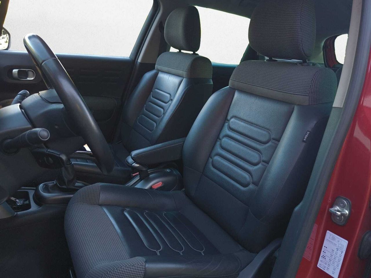 Citroën C3 Aircross BLUE HDI 100 CV SHINE  - Foto 2