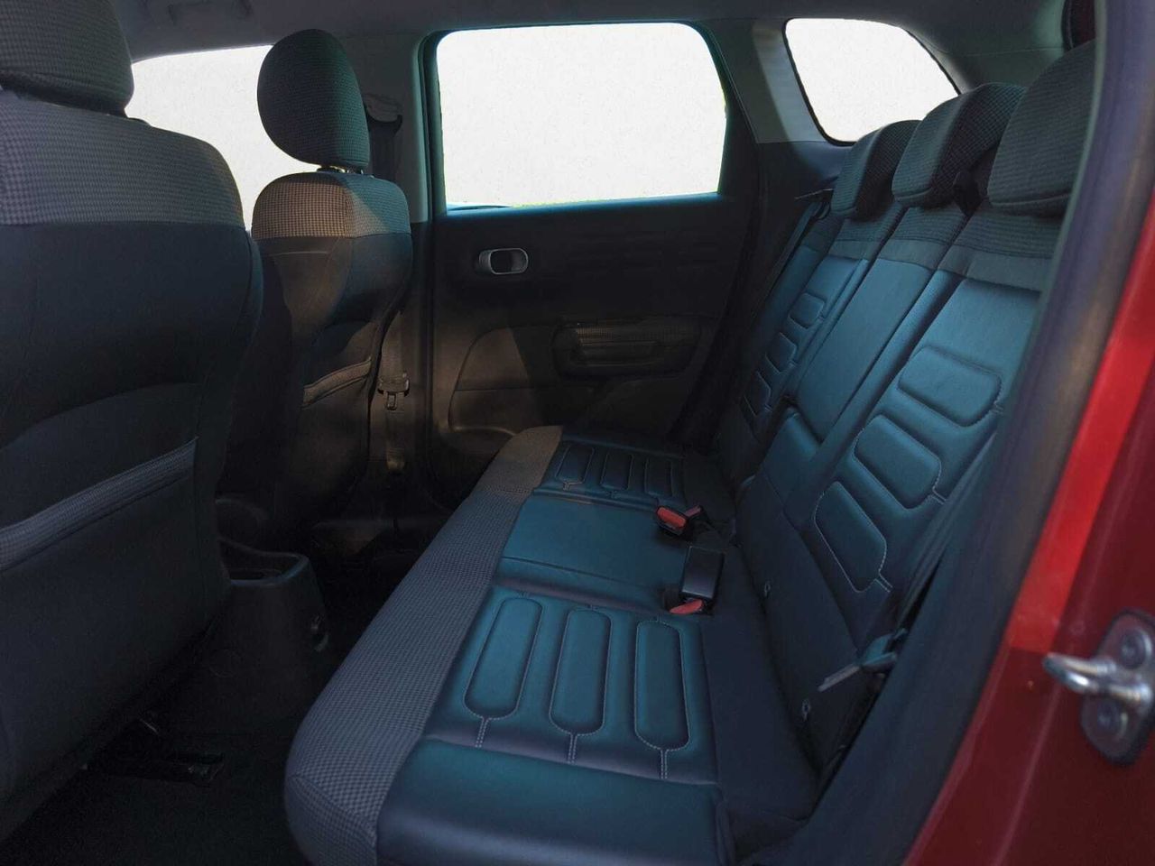 Citroën C3 Aircross BLUE HDI 100 CV SHINE  - Foto 2