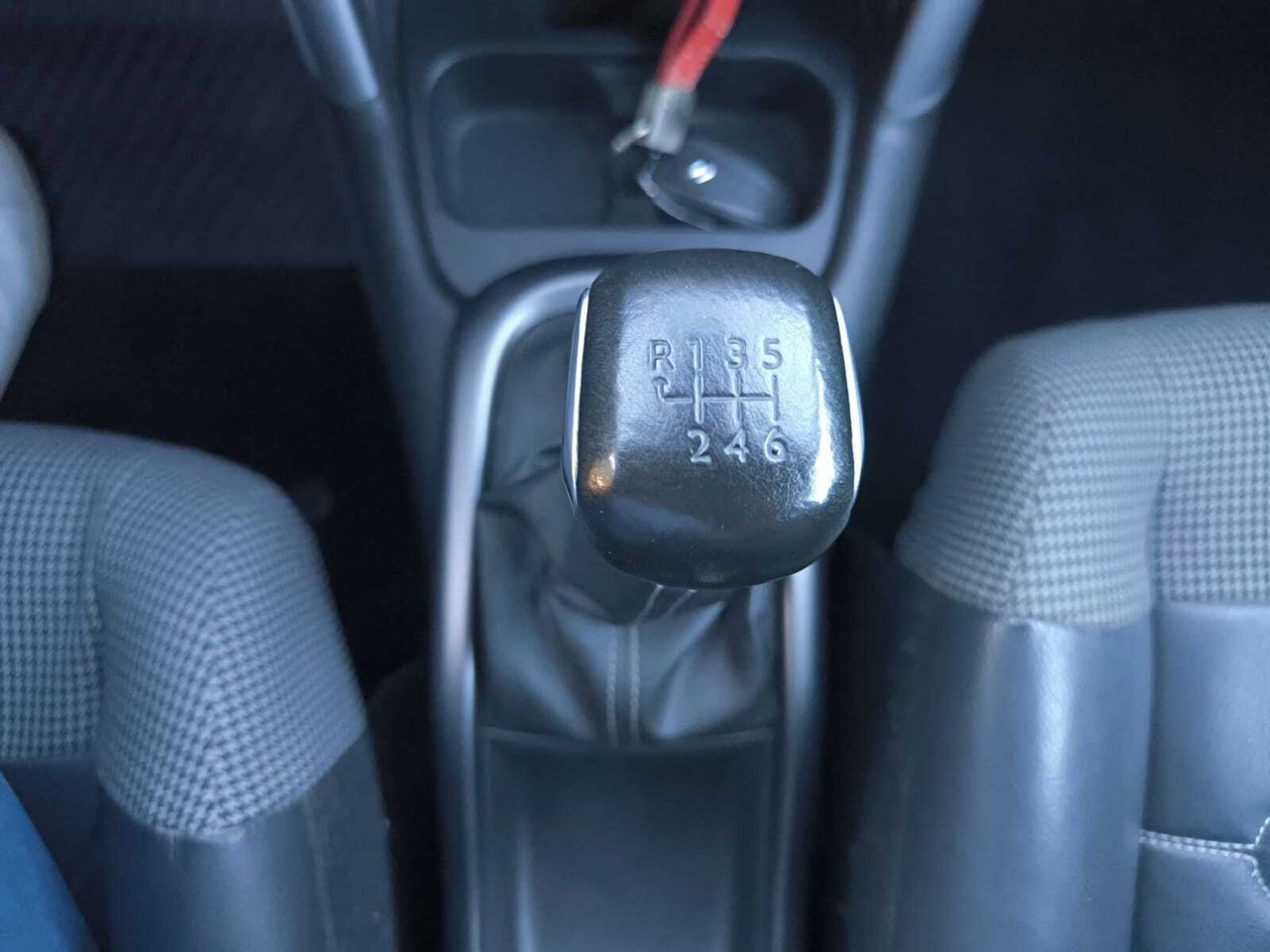 Citroën C3 Aircross BLUE HDI 100 CV SHINE  - Foto 2