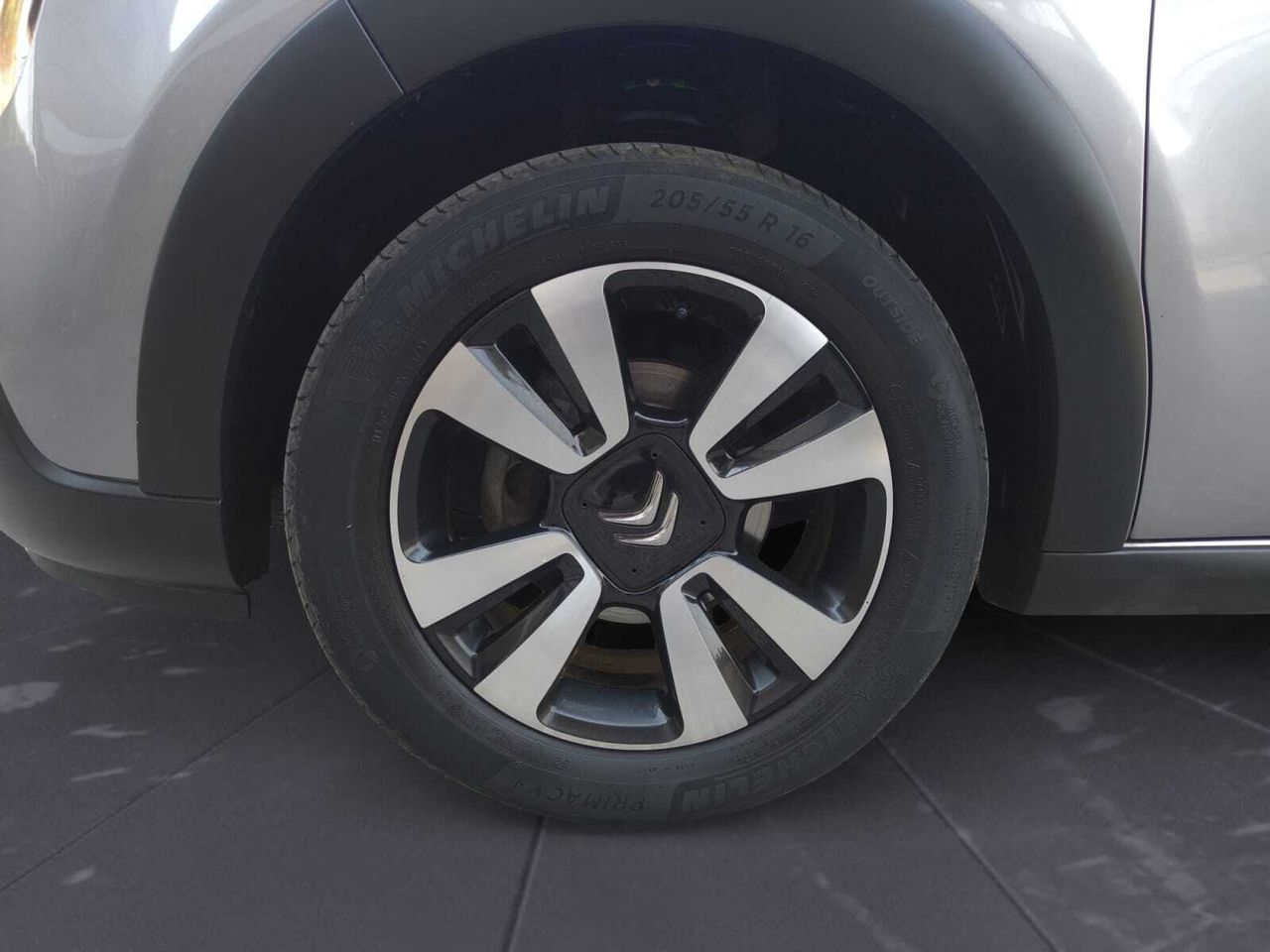 Citroën C3 C SERIES PURE TECH 83 CV  - Foto 2