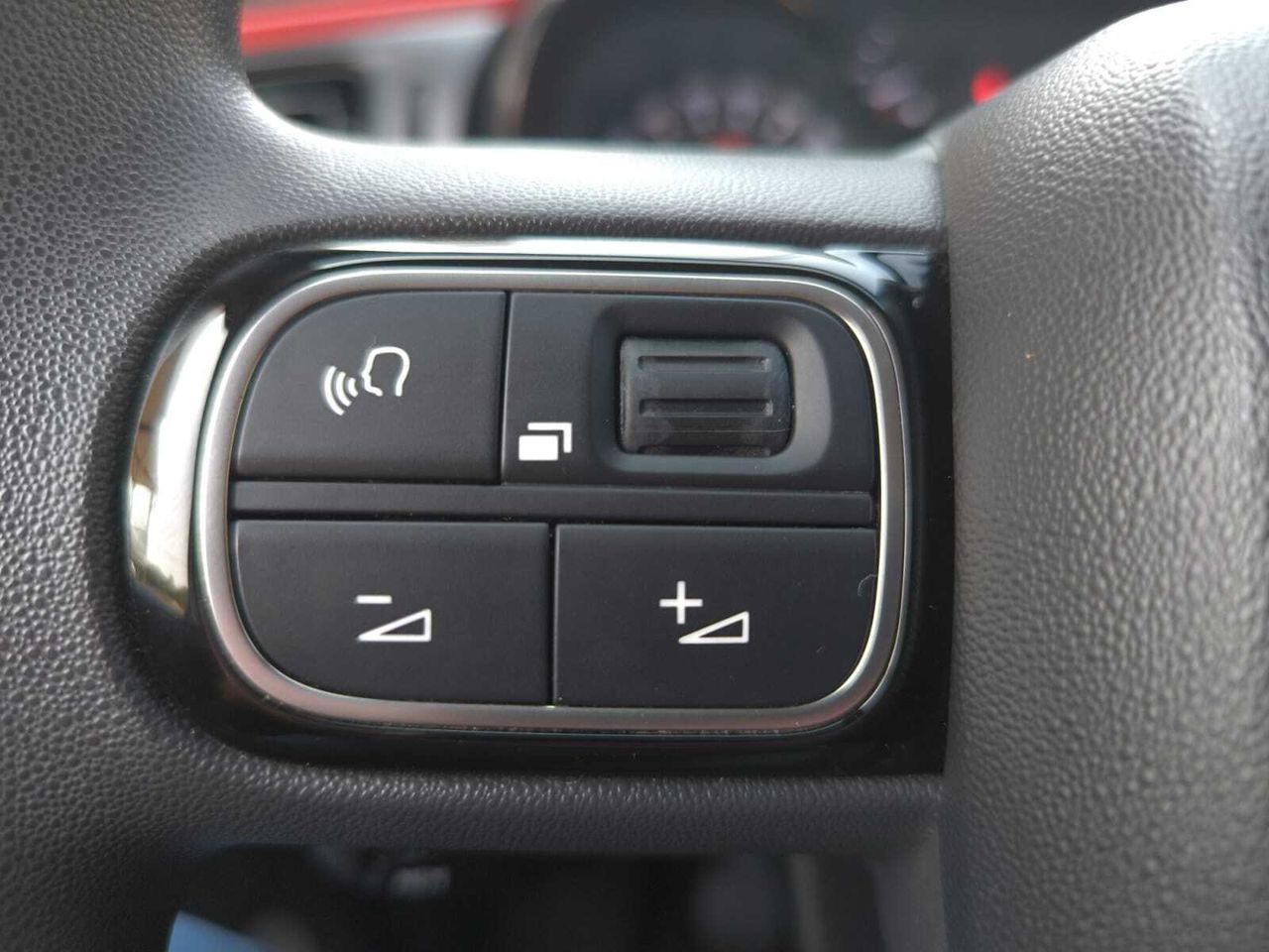 Citroën C3 C SERIES PURE TECH 83 CV  - Foto 2