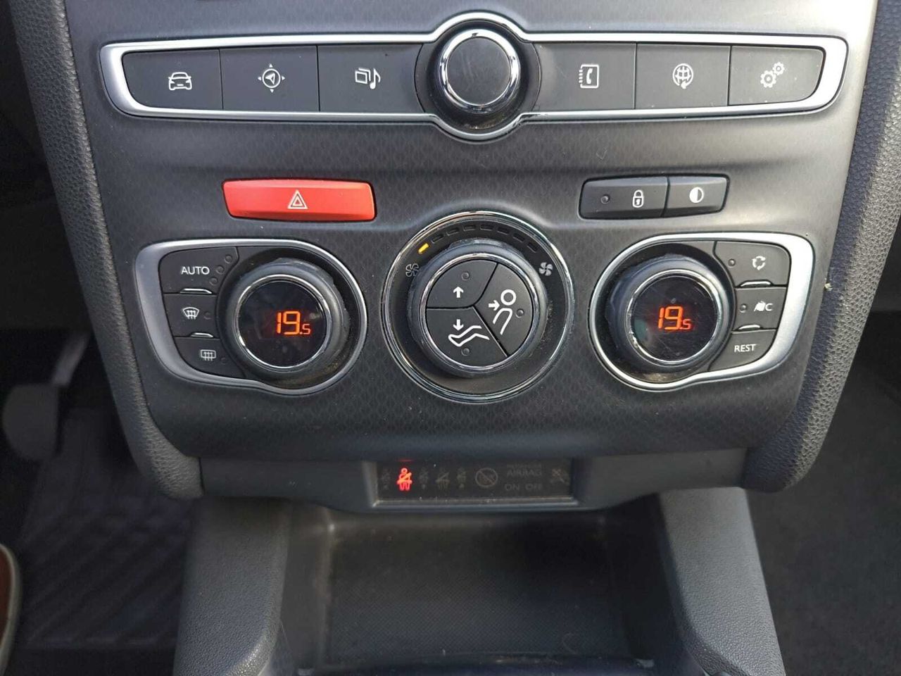 DS DS 4 BLUE HDI 120 CV  STYLE  - Foto 2