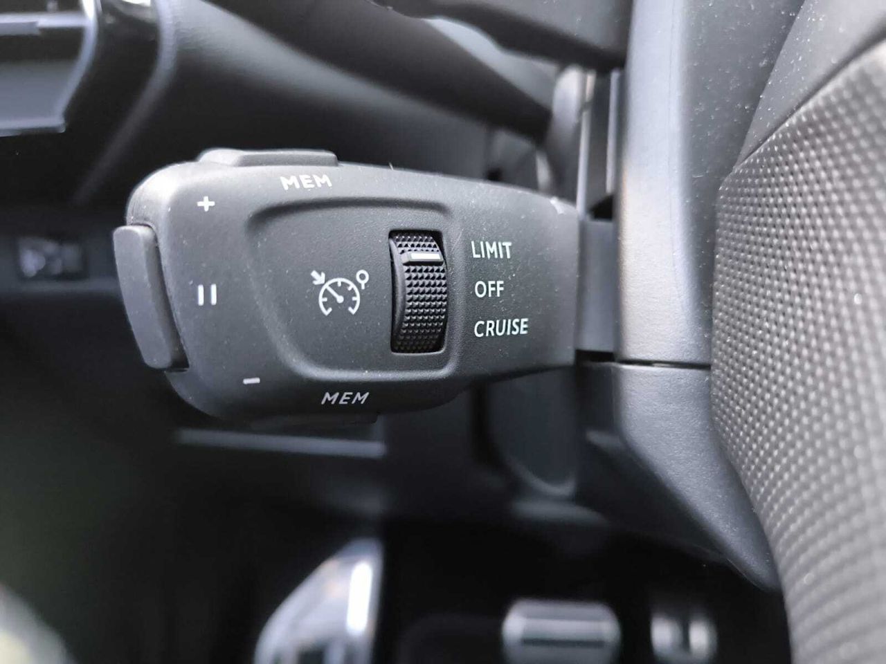 DS DS 7 1.6 ETENSE 300 PERF LINE AUTO 4WD 5P - Foto 2