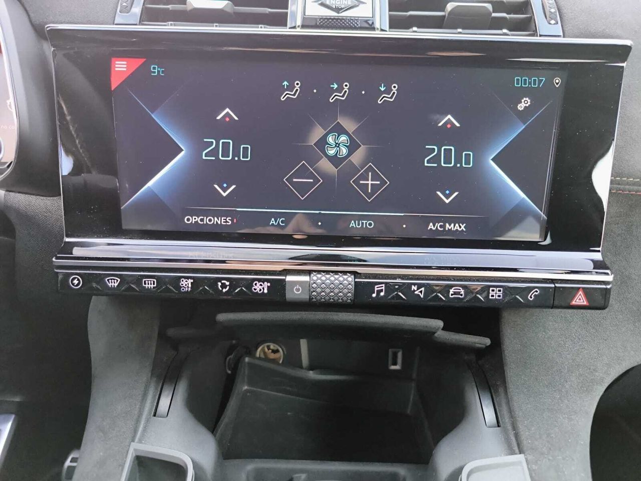 DS DS 7 1.6 ETENSE 300 PERF LINE AUTO 4WD 5P  - Foto 2