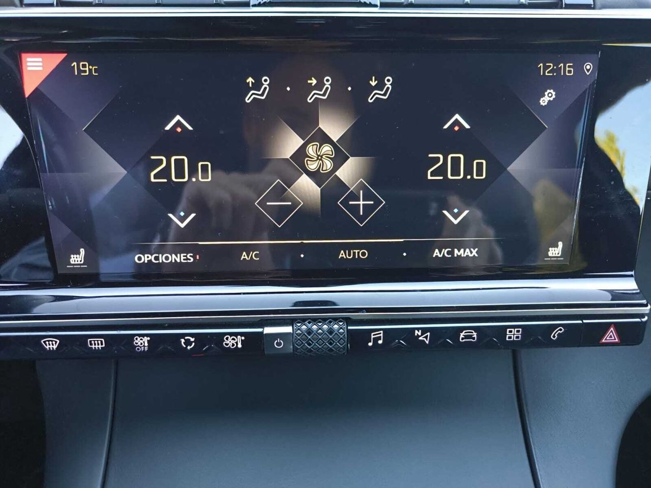 DS DS 7 CROSSBACK BLUE HDI 180 CV AUT LOUVRE  - Foto 2