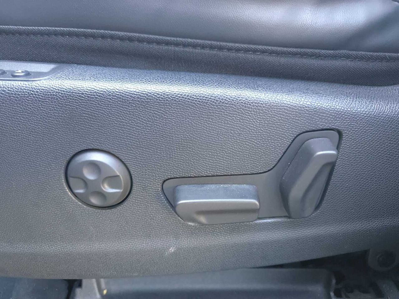 DS DS 7 CROSSBACK BLUE HDI 180 CV AUT LOUVRE  - Foto 2