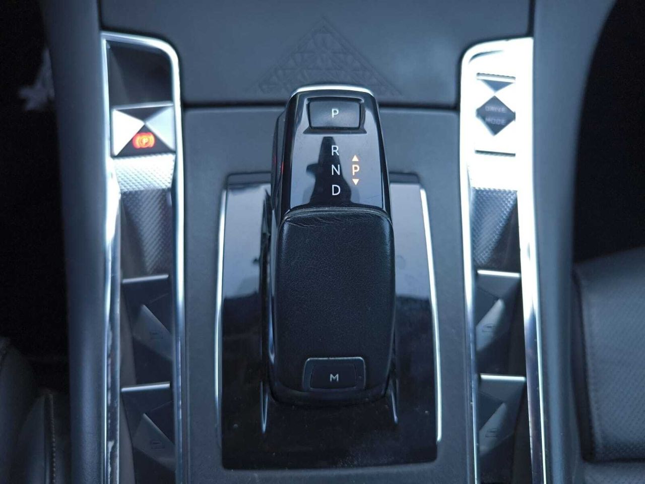 DS DS 7 CROSSBACK BLUE HDI 180 CV AUT LOUVRE  - Foto 2