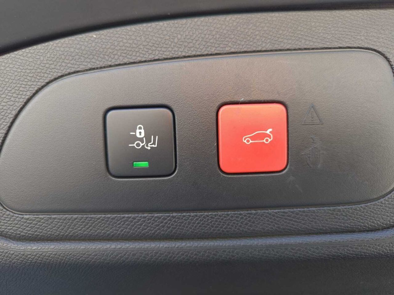 DS DS 7 CROSSBACK BLUE HDI 180 CV AUT LOUVRE  - Foto 2