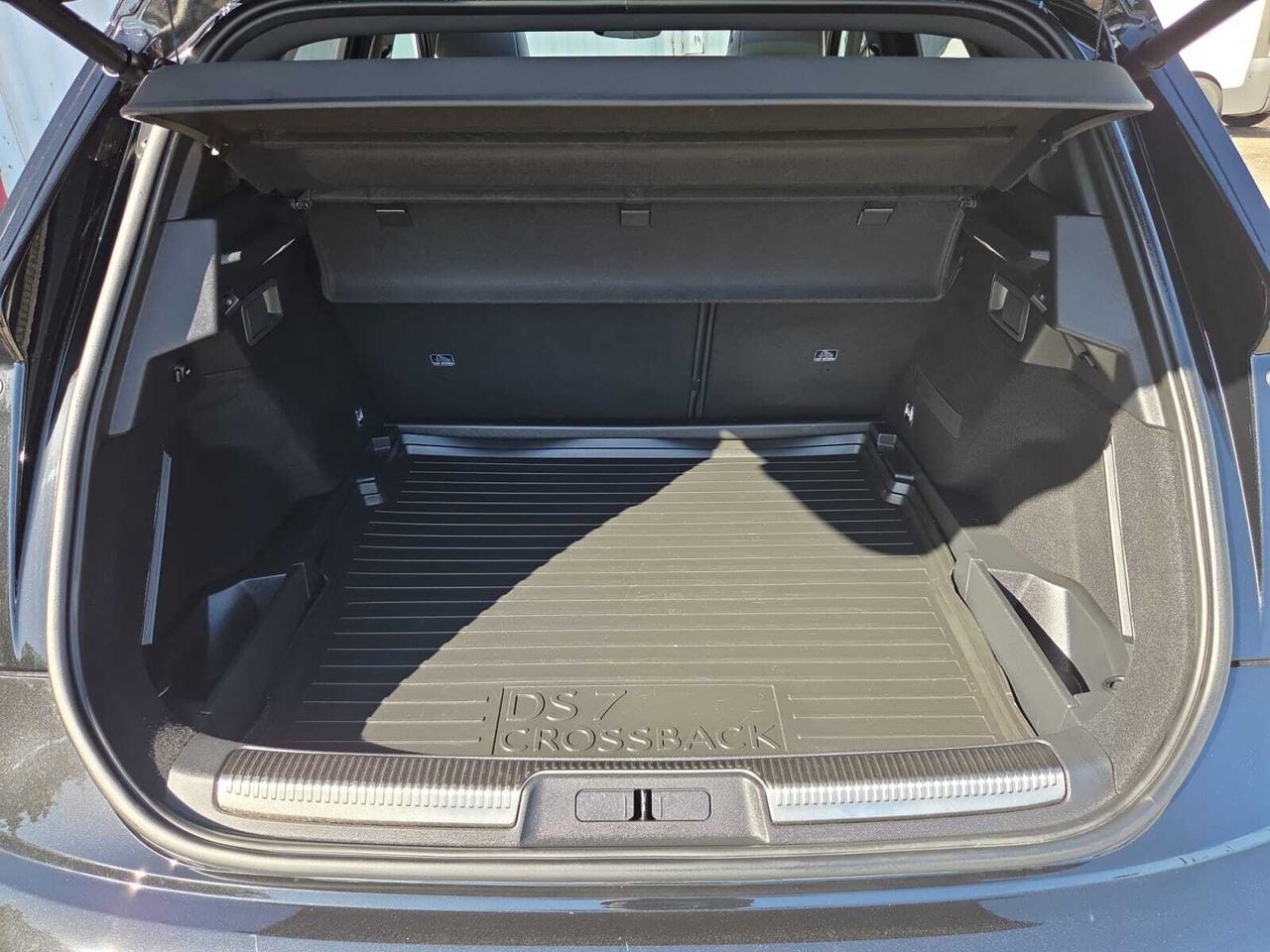 DS DS 7 CROSSBACK E TENSE 225 LIGNE NOIRE  - Foto 2