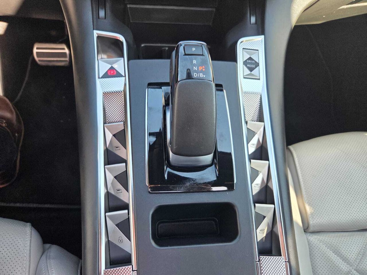 DS DS 7 CROSSBACK E TENSE 225 LIGNE NOIRE  - Foto 2