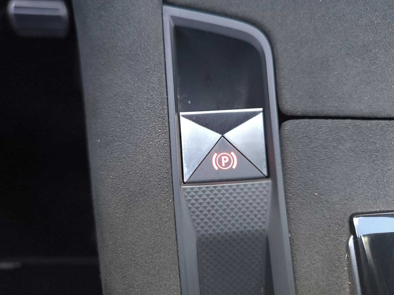 DS DS 7 CROSSBACK PURE TECH 180 CV PERFORMANCE  - Foto 2