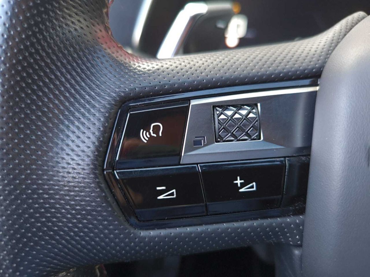 DS DS 7 CROSSBACK PURE TECH 180 CV PERFORMANCE  - Foto 2