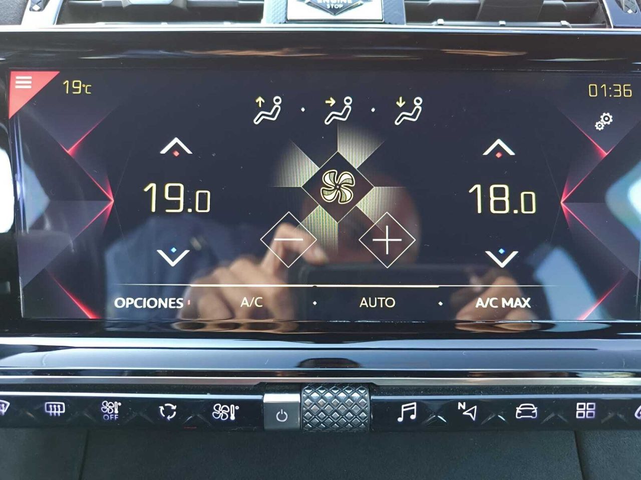 DS DS 7 CROSSBACK PURE TECH 180 CV PERFORMANCE  - Foto 2