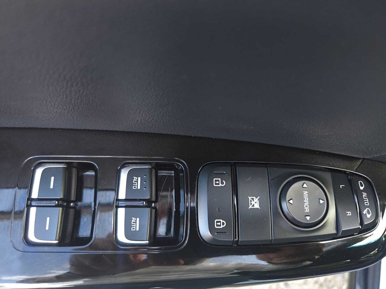 Kia Sportage 1.6 TGDI 180 CV GT LINE  - Foto 2