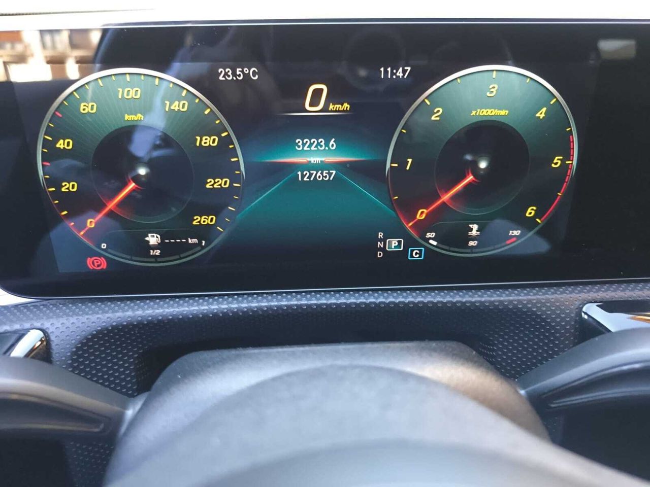 Mercedes Clase A 200 D AMG LINE + PAQUETE PREMIUM+ SMARTPHONE  - Foto 2