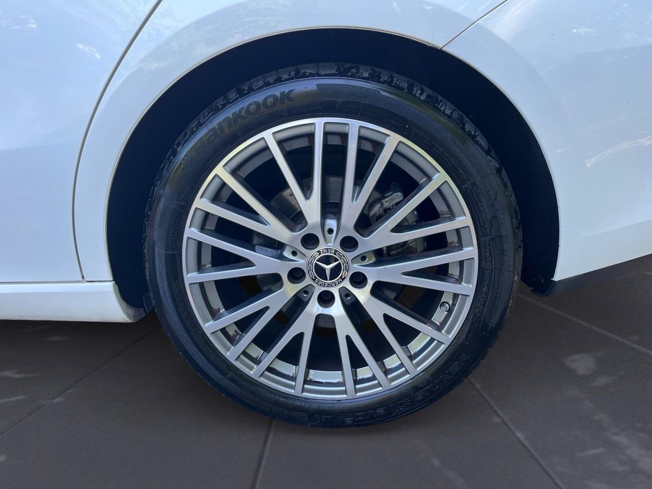 Mercedes Clase CLA 200 D DCT VENTAJ+ASIENTOS DEL CALEFAC + INT TELEFONOS  - Foto 2