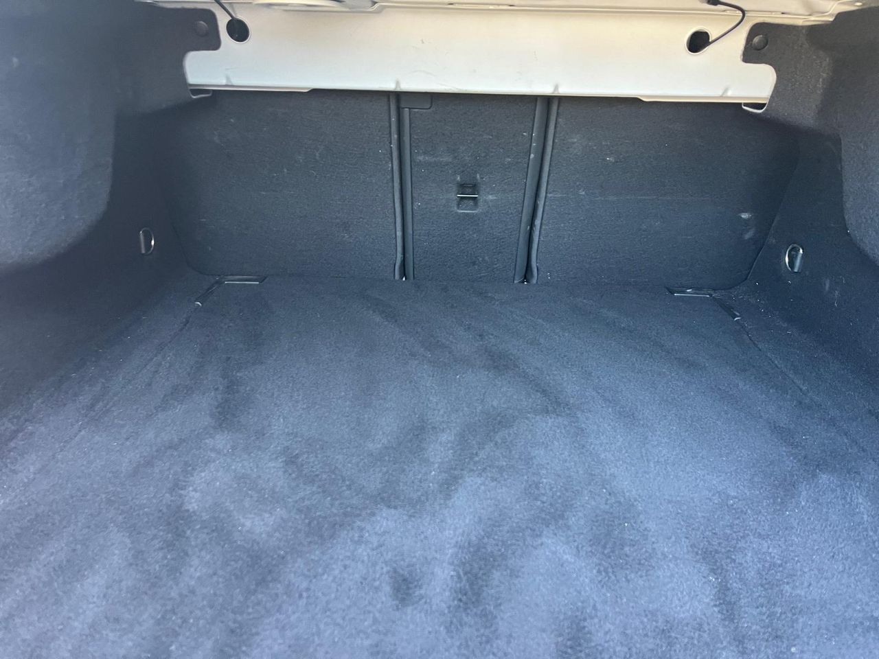 Mercedes Clase CLA 200 D DCT VENTAJ+ASIENTOS DEL CALEFAC + INT TELEFONOS  - Foto 2