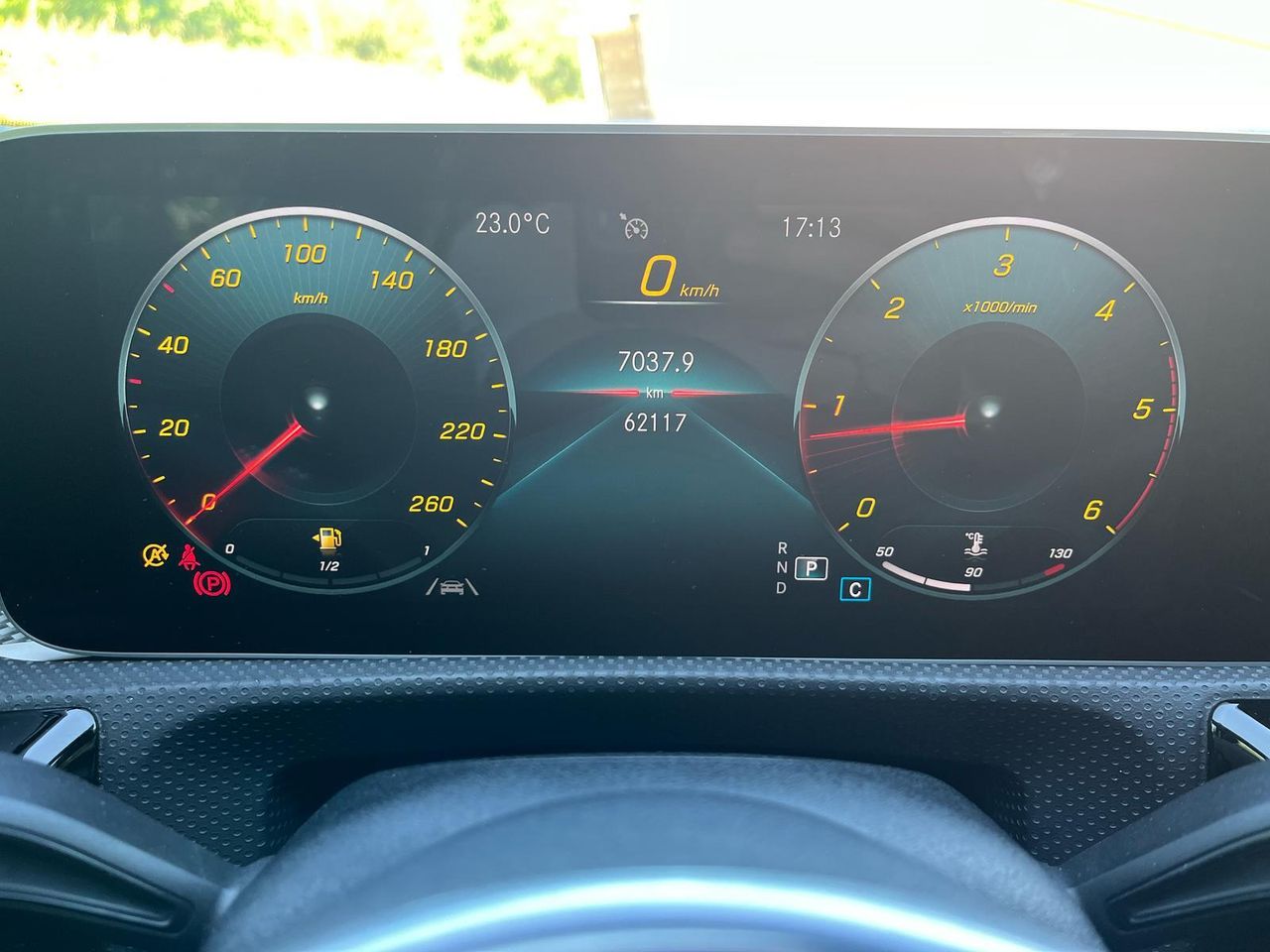 Mercedes Clase CLA 200 D DCT VENTAJ+ASIENTOS DEL CALEFAC + INT TELEFONOS  - Foto 2