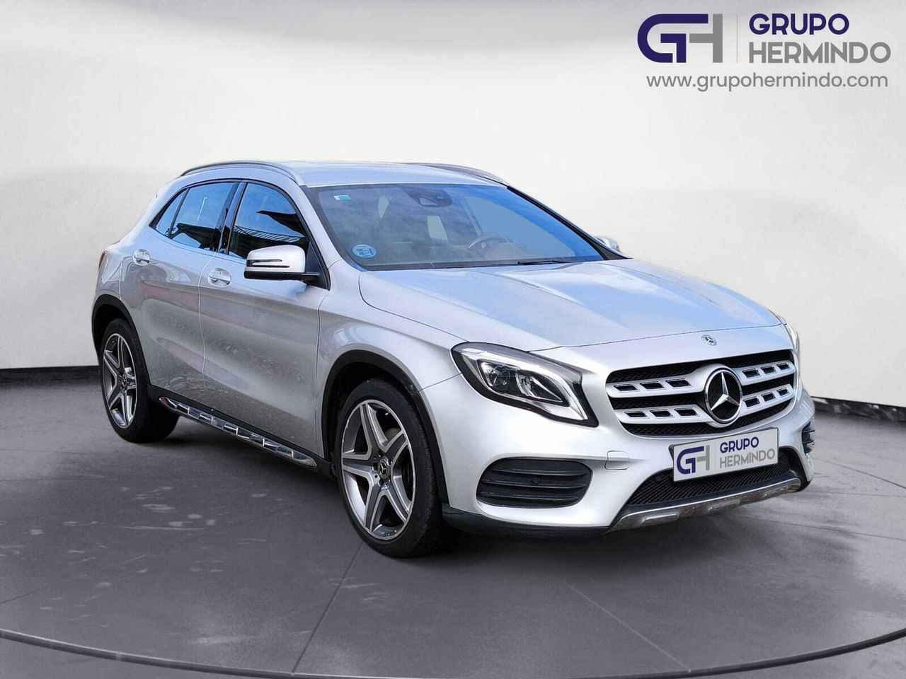 Mercedes GLA 200 D AMG LINE + PAQ ADVANTAGE+ SMARTPHONE INTEGRADO  - Foto 2