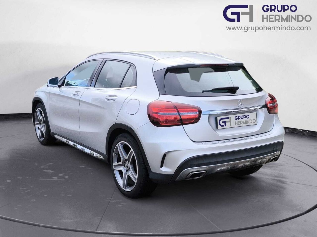 Mercedes GLA 200 D AMG LINE + PAQ ADVANTAGE+ SMARTPHONE INTEGRADO  - Foto 2