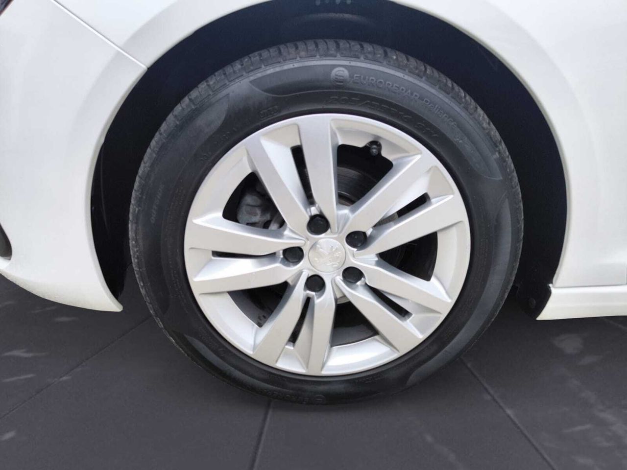 Peugeot 308 ACTIVE PACK BLUE HDI 100 CV  - Foto 2