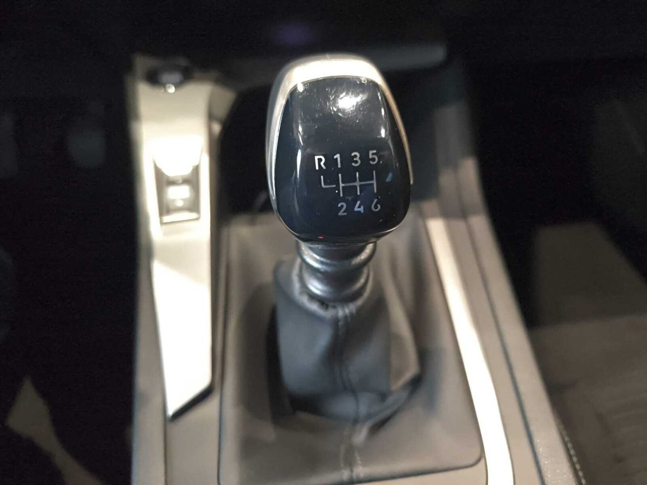 Peugeot 308 ACTIVE PACK BLUE HDI 130 CV  - Foto 2