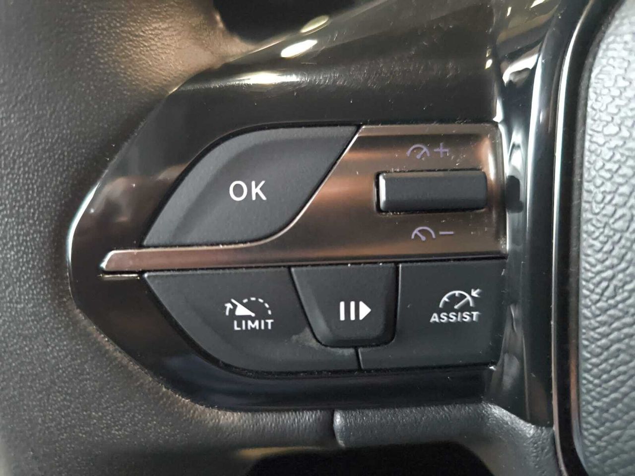 Peugeot 308 ACTIVE PACK BLUE HDI 130 CV  - Foto 2