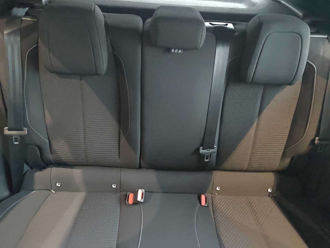 Peugeot 308 ACTIVE PACK BLUE HDI 130 CV  - Foto 2