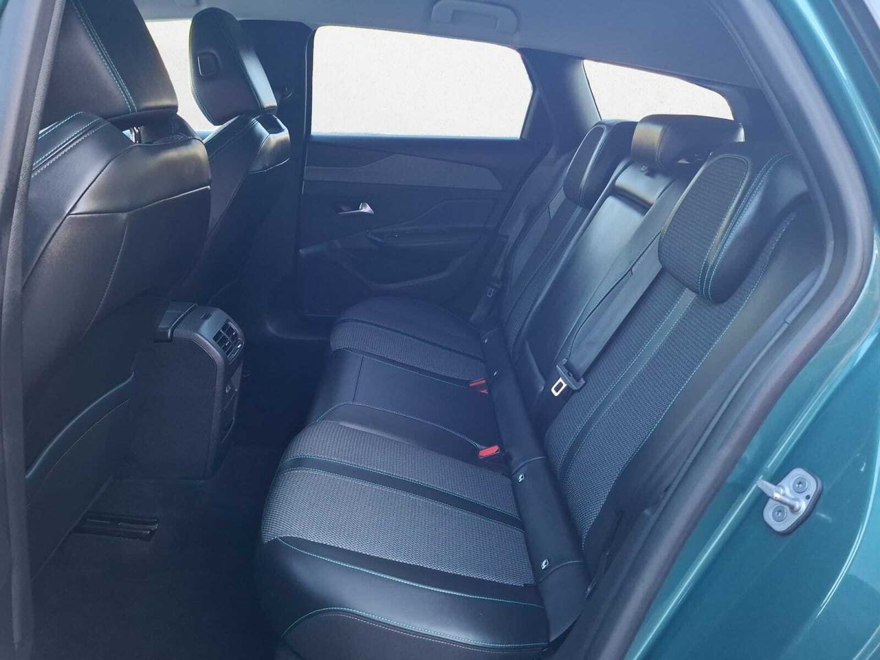 Peugeot 308 SW ALLURE BLUE HDI 130 CV  - Foto 2