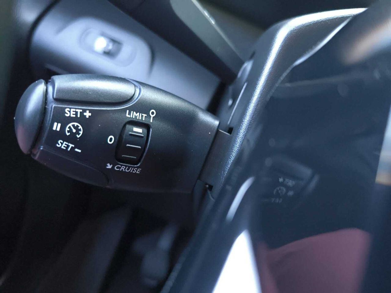 Peugeot Partner FG PREMIUM STANDAR 600 KG BLUE HDI 100 CV  - Foto 2