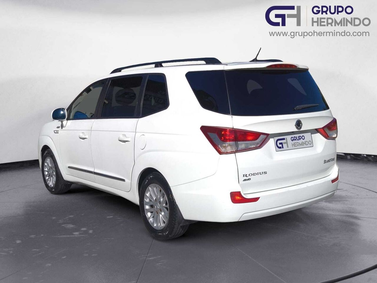 SsangYong Rodius PREMIUM  - Foto 2