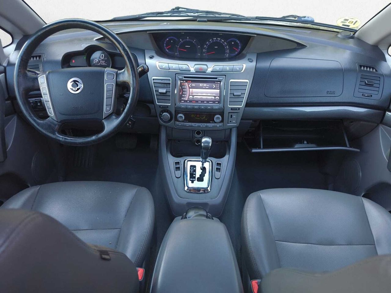 SsangYong Rodius PREMIUM  - Foto 2