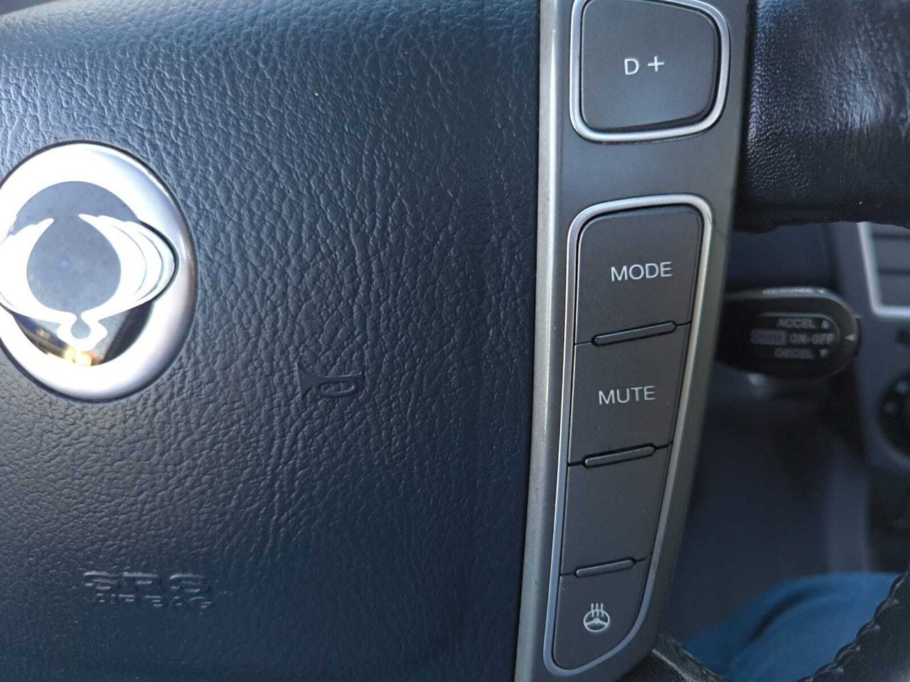 SsangYong Rodius PREMIUM  - Foto 2