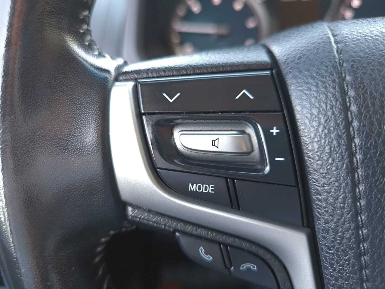 Toyota Land Cruiser 2.8 D 4D VX AUTO 7 PLAZAS  - Foto 2