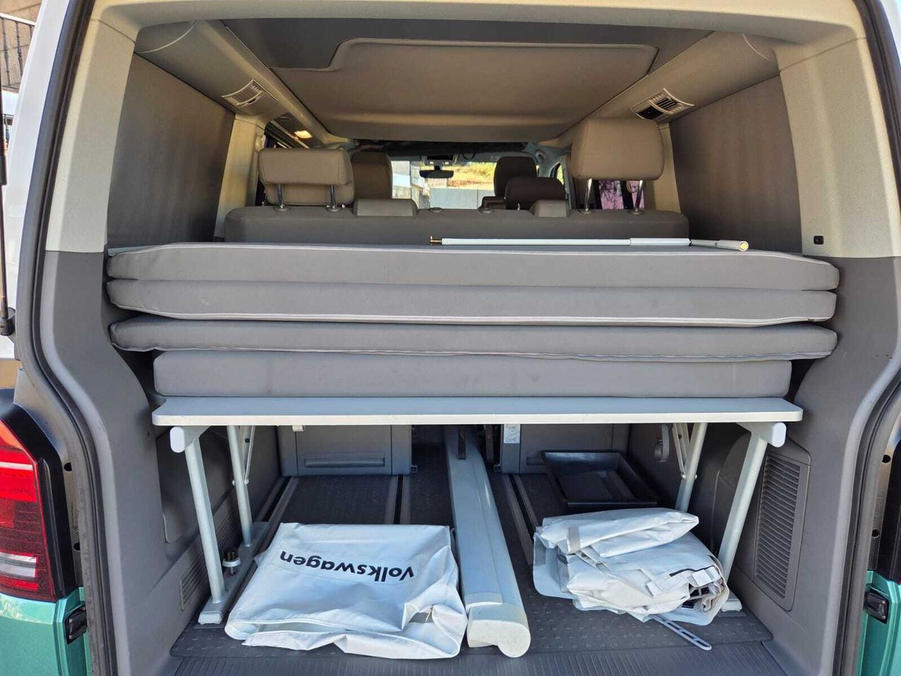 Volkswagen California BEACH TOUR TDI 146 KW 198 CV BMT DSG 7 PLAZAS  - Foto 2