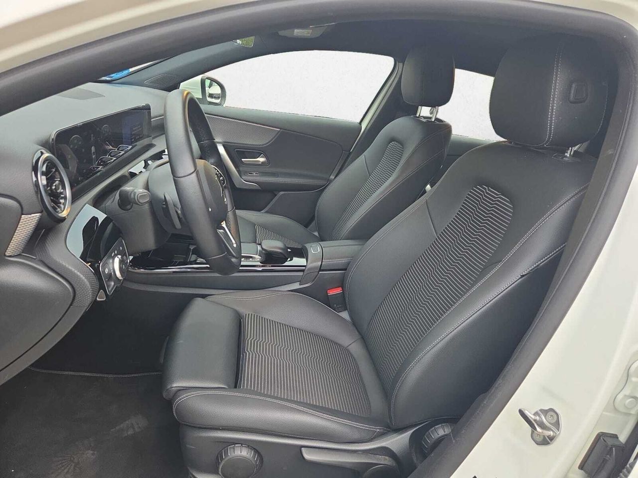 Mercedes Clase A 250 e +PAQ ADVANTAGE+SMARTPHONE INT  - Foto 2