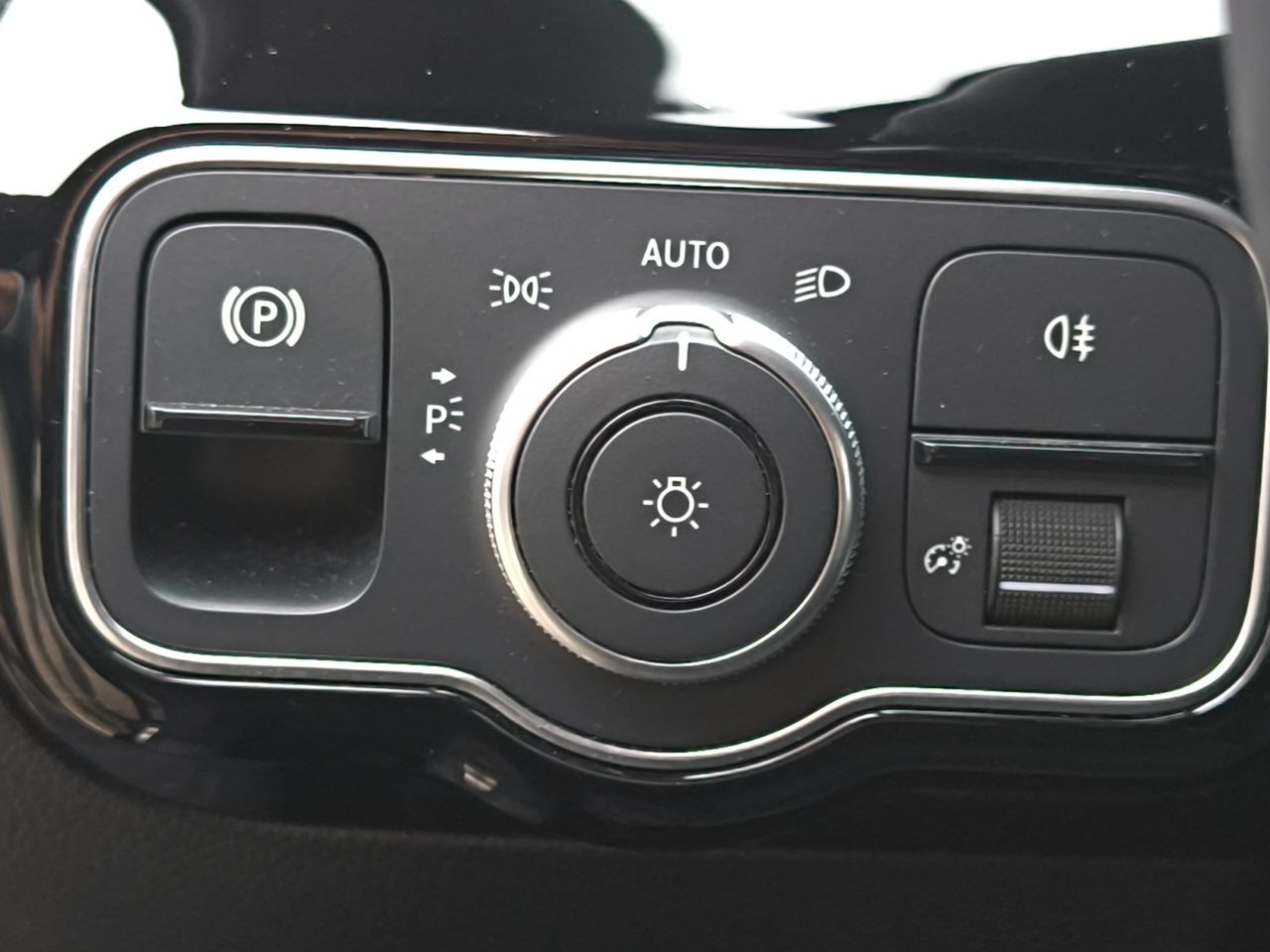 Mercedes Clase A 250 e +PAQ ADVANTAGE+SMARTPHONE INT  - Foto 2