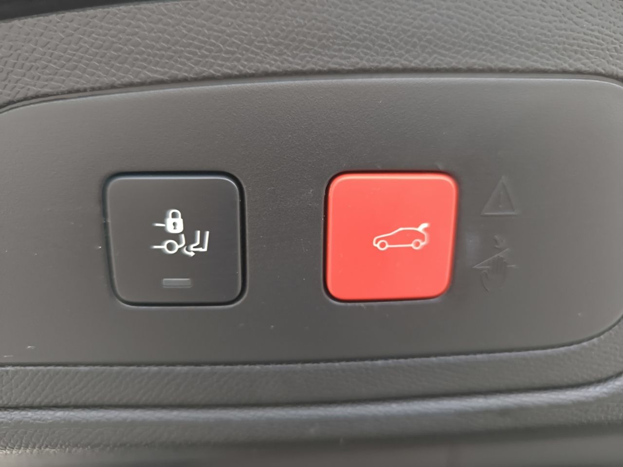 DS DS 7 Crossback CROSSBACK E TENSE 300 4X4 LOUVRE  - Foto 2