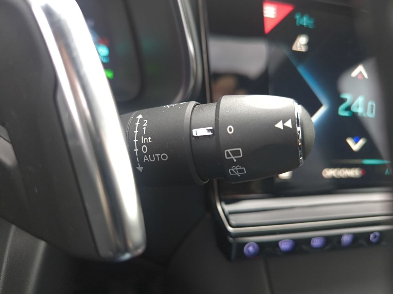 DS DS 7 Crossback CROSSBACK E TENSE 300 4X4 LOUVRE  - Foto 2