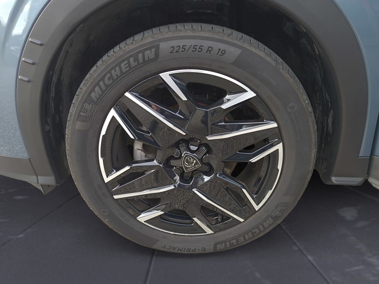 Peugeot 3008 Hybrid ALLURE HYBRID 145 e DCS6  - Foto 2