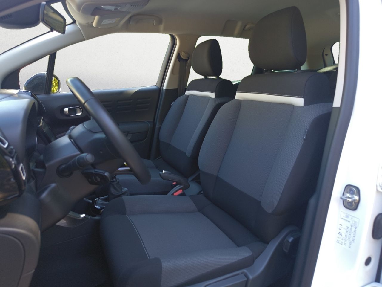 Citroën C3 Aircross SHINE BLUE HDI 100 CV  - Foto 2