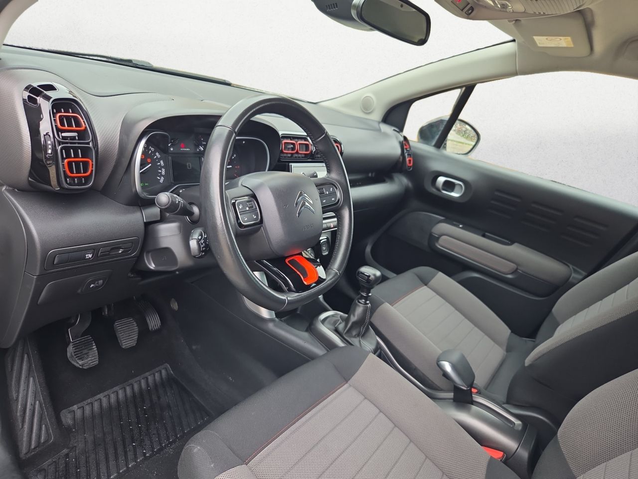Citroën C3 Aircross SHINE BLUE HDI 100 CV - Foto 2