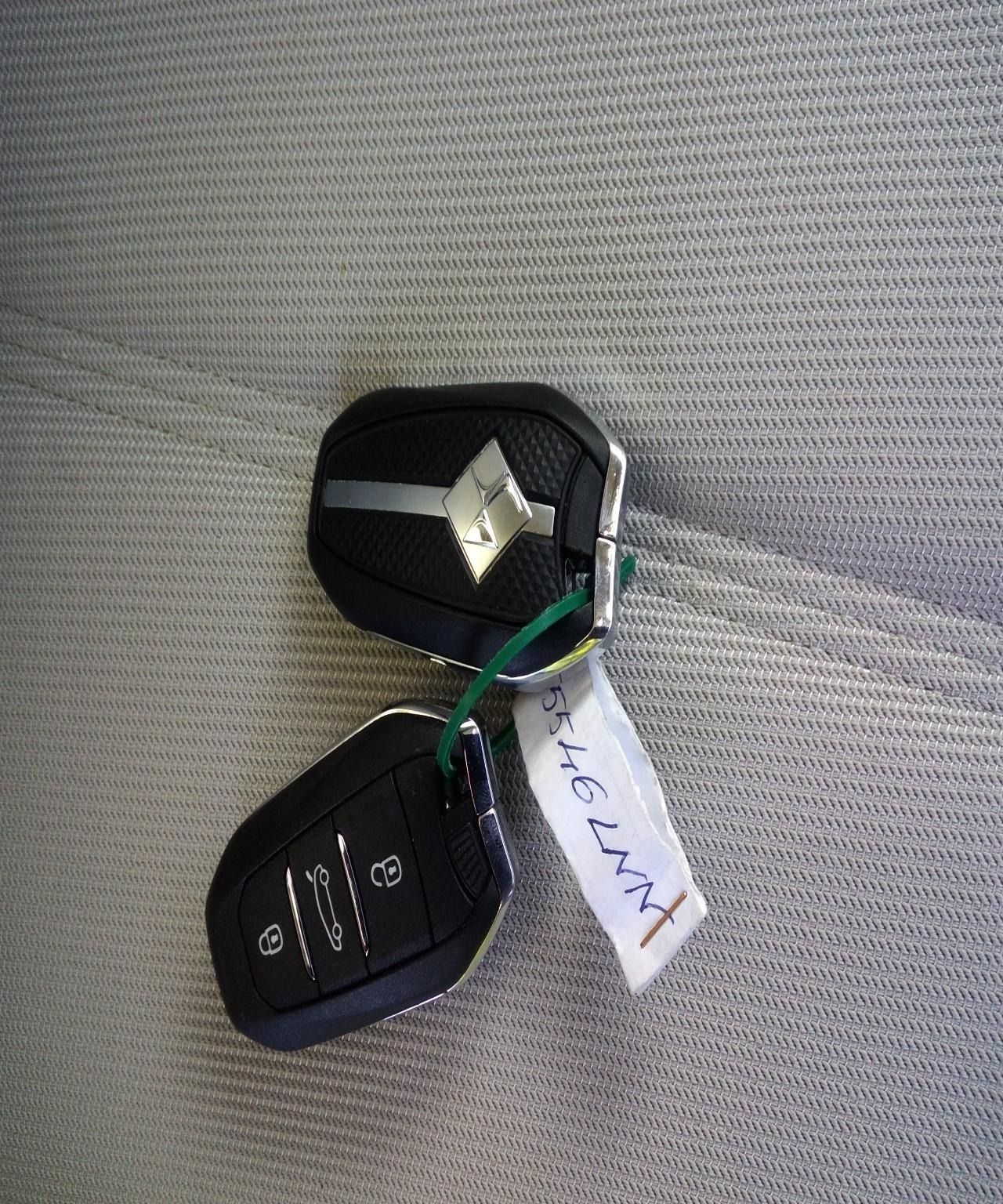 DS DS 3 Crossback PURE TECH 100 CV CONNECTED CHIC  - Foto 2