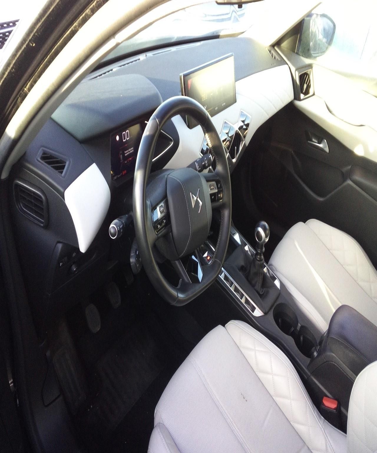 DS DS 3 Crossback PURE TECH 100 CV CONNECTED CHIC  - Foto 2