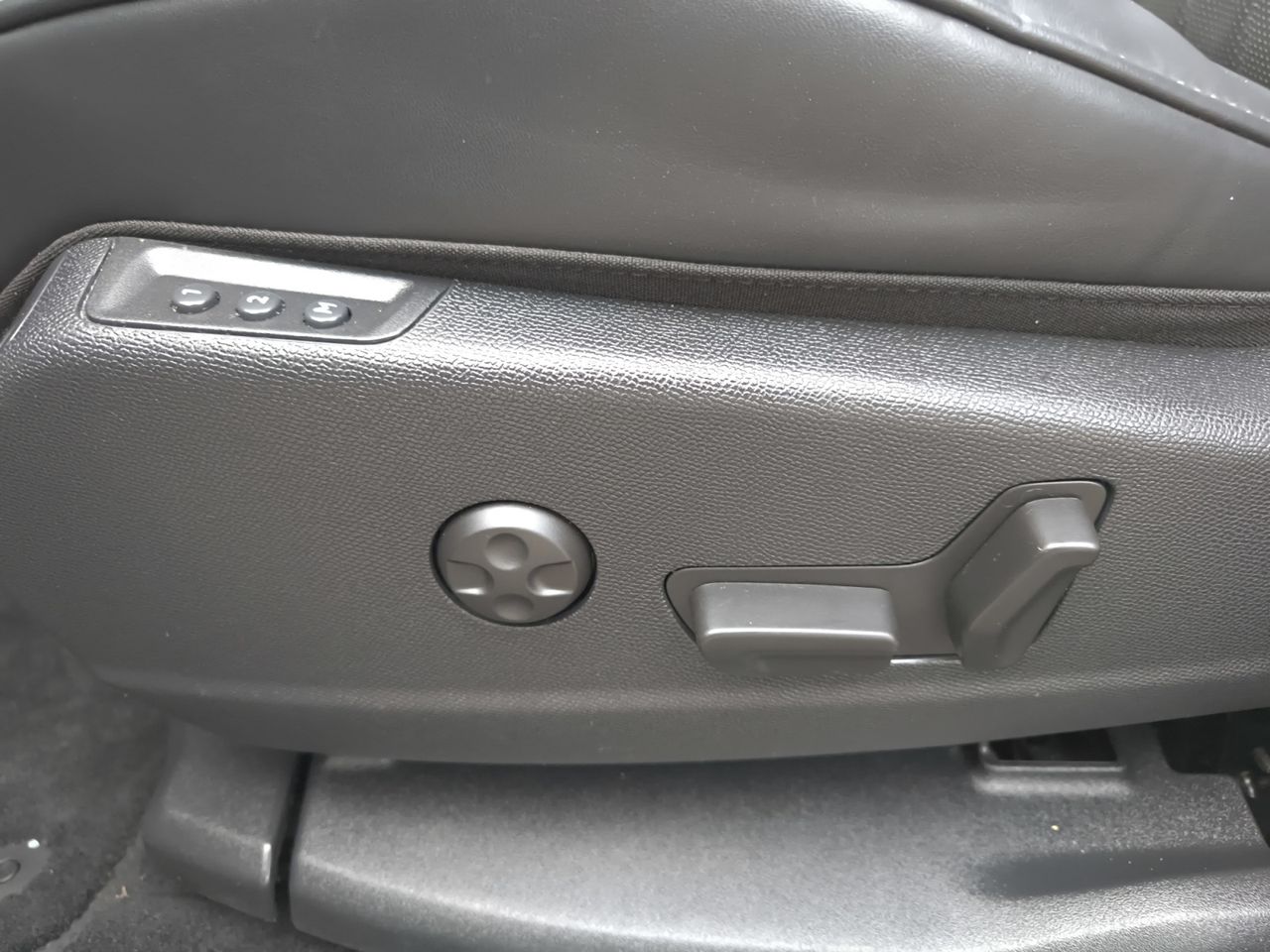 DS DS 7 Crossback ETENSE 300 4X4 LOUVRE  - Foto 2