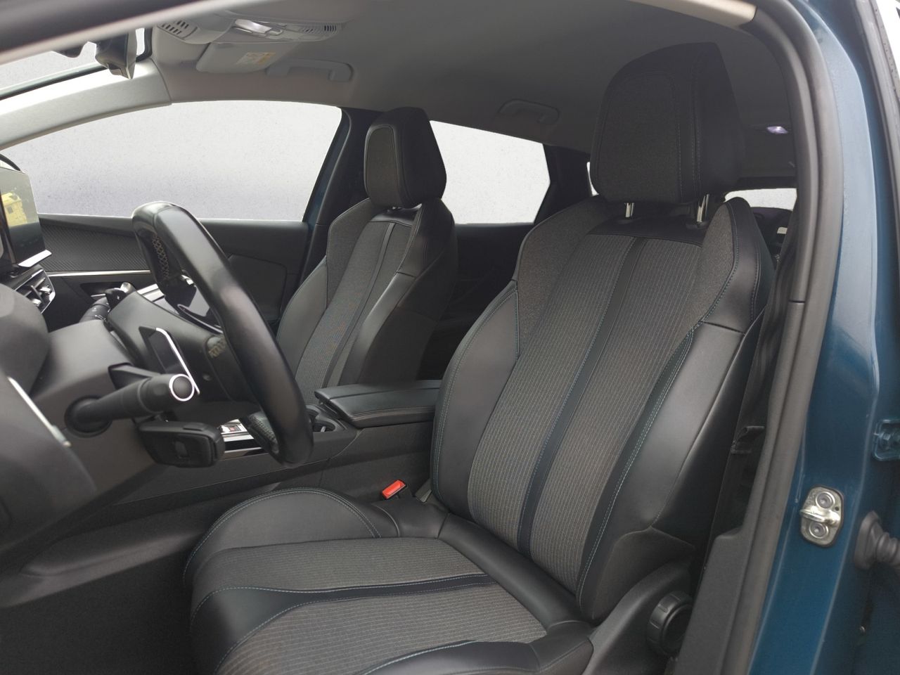 Peugeot 3008 Hybrid ALLURE HYBRID 225 e EAT8 - Foto 2