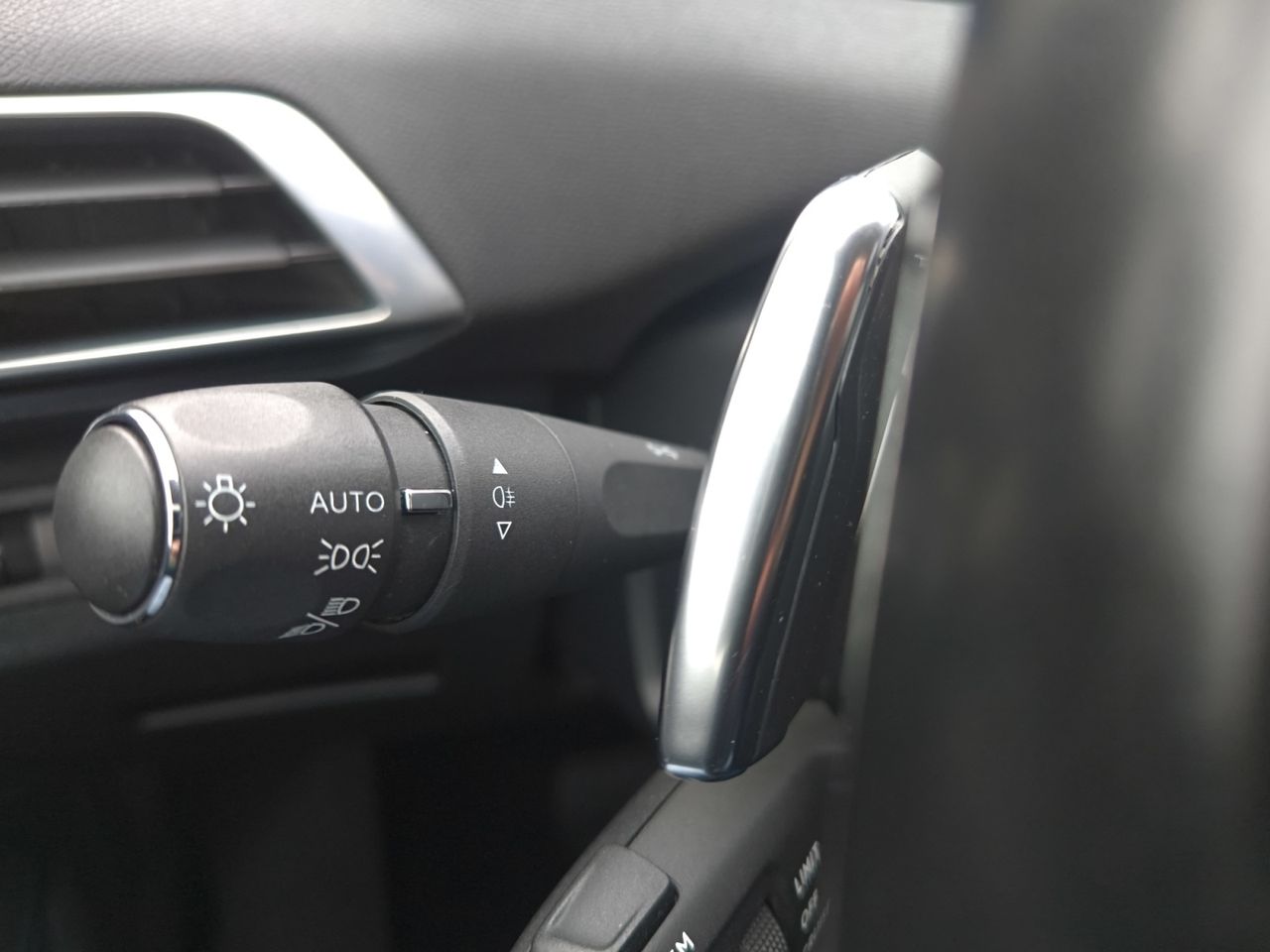 Peugeot 3008 Hybrid ALLURE HYBRID 225 e EAT8  - Foto 2