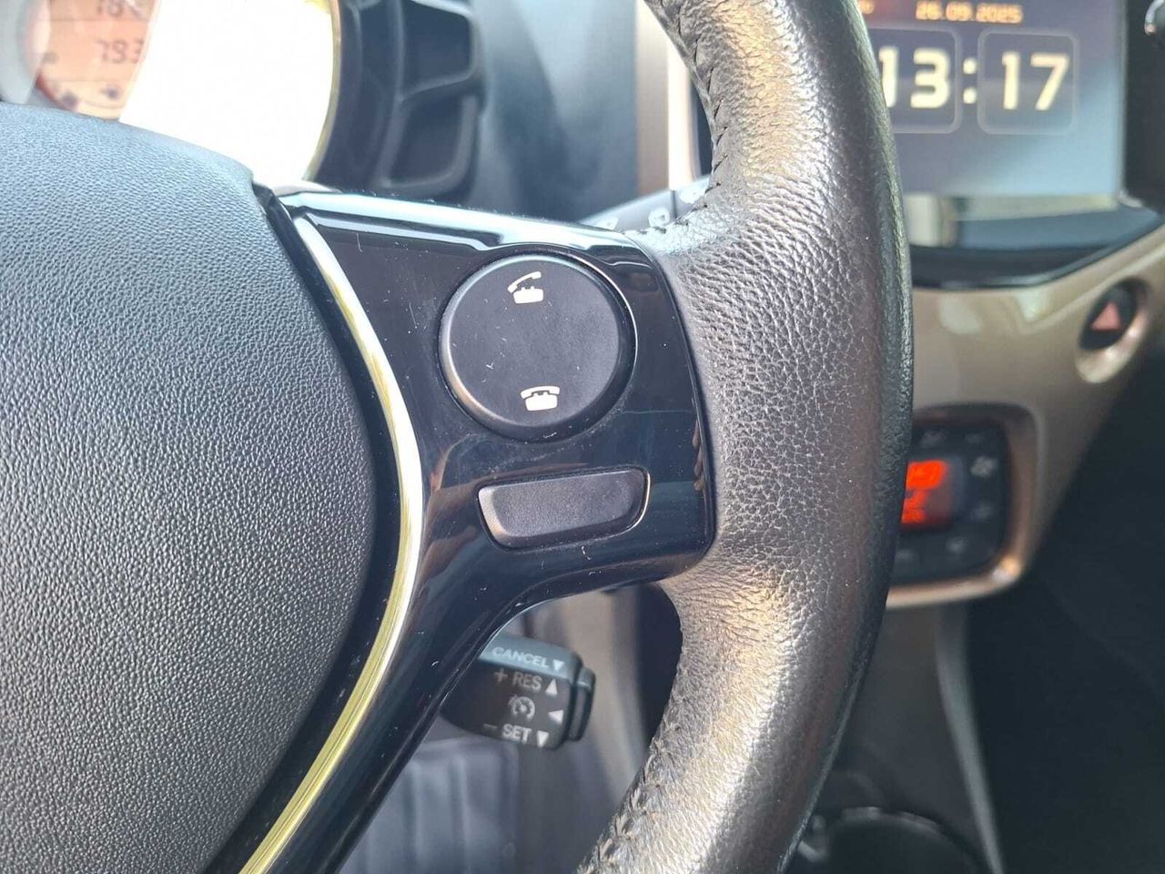 Citroën C1 VTI 72 S&S 5 PUERTAS ORIGINS  - Foto 2